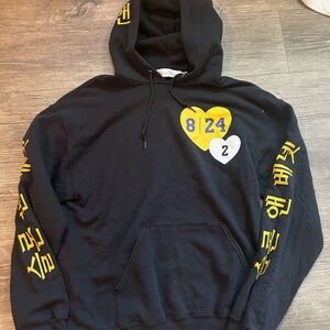 Kobe And Gigi Sloan And Bennett Hoodie Men’s Size L